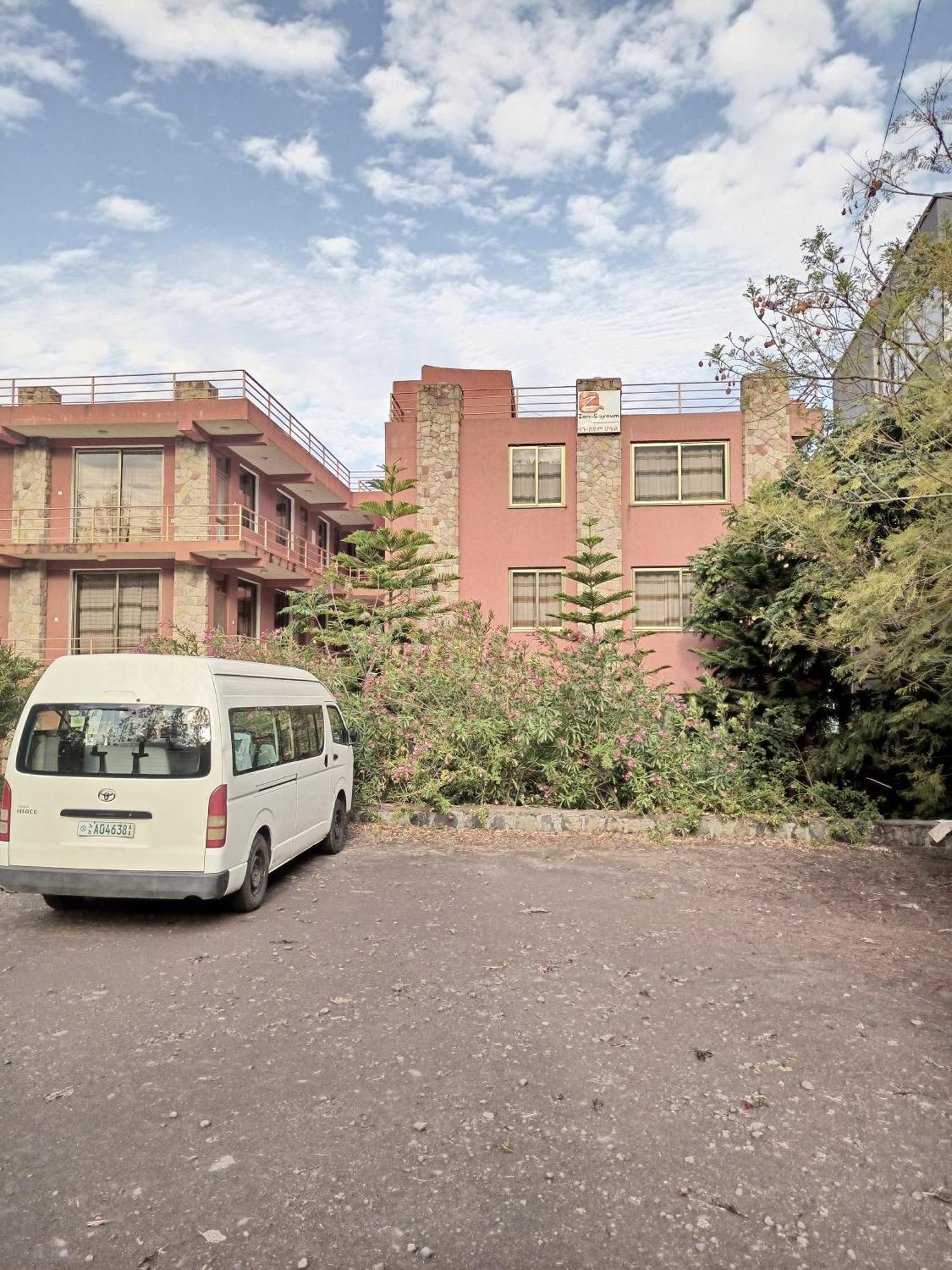 Zan-Seyoum Hotel - Lalībela Екстериор снимка