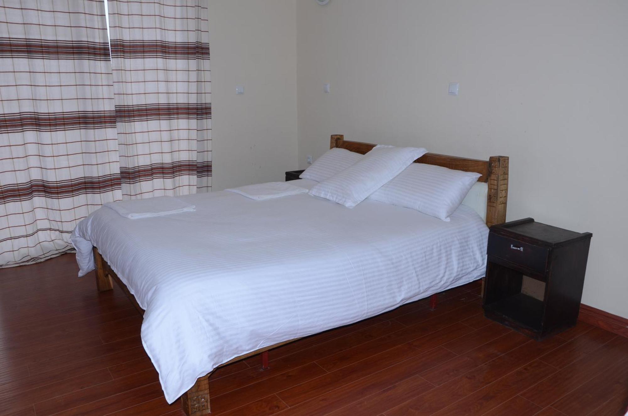 Zan-Seyoum Hotel - Lalībela Екстериор снимка